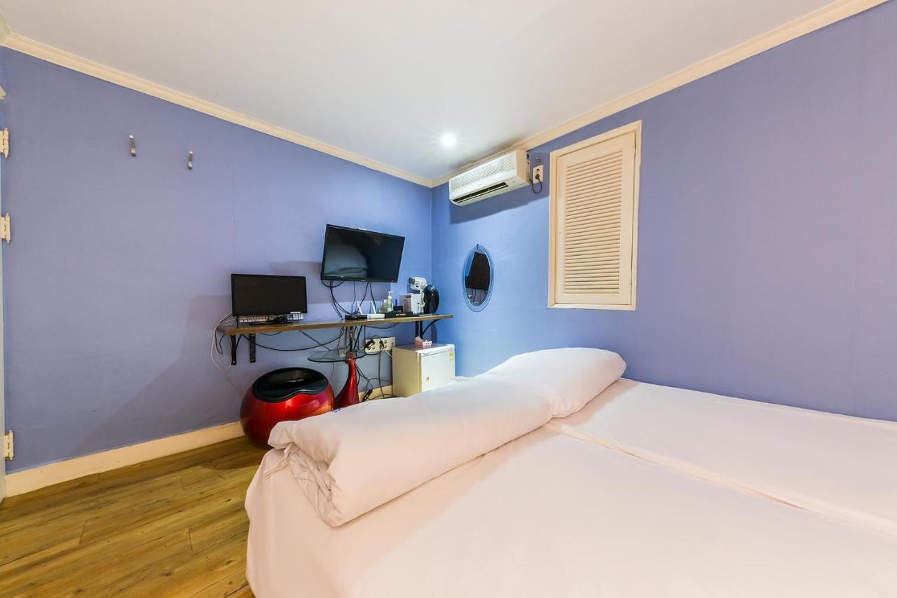 In Seoul Sinchon Goguma Hotel Екстер'єр фото